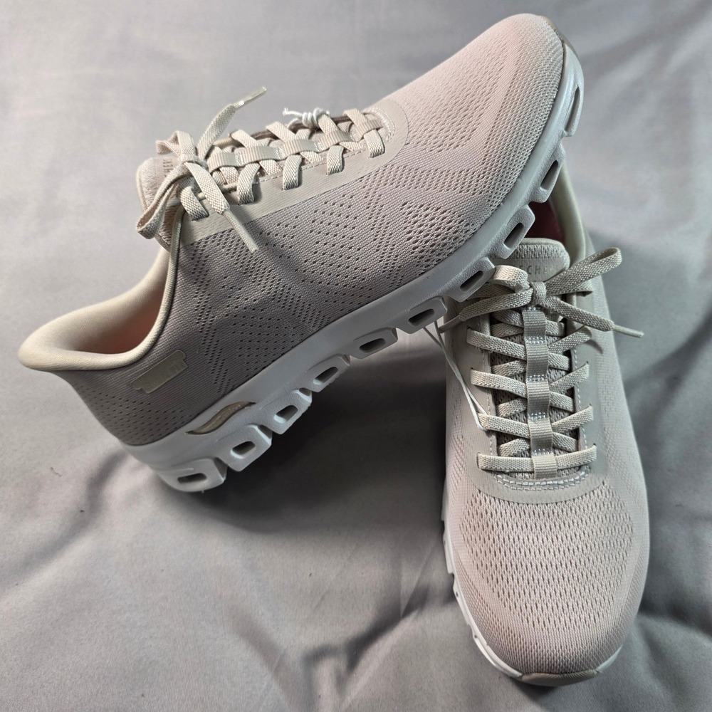Skechers Swift Fit Slip on Women 10 Tan Arch Casual Comfort Sneakers NEW